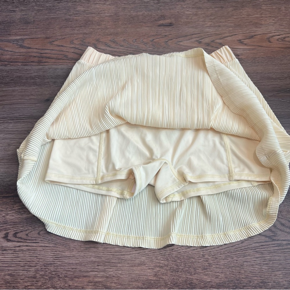 Alo Yoga Micro Plisse Tennis Skirt Butter Yellow Small Pleated Skort Athleisure - Picture 7 of 9